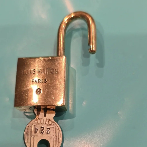 Louis Vuitton Gold Padlock with Key - Picture 4 of 4